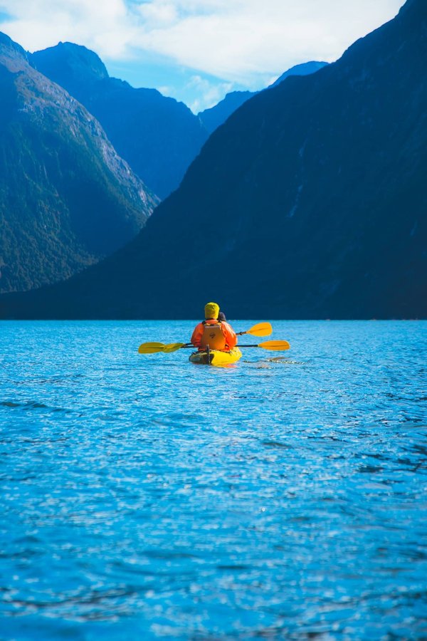 Quels campings du Groupe Tikayan proposent des activités nautiques dans le Sud-Est ?